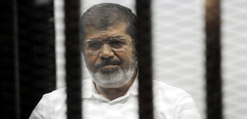 تأجيل محاكمة مرسي و 10 أخرين بقضية التخابر مع قطر لـ 16 مارس