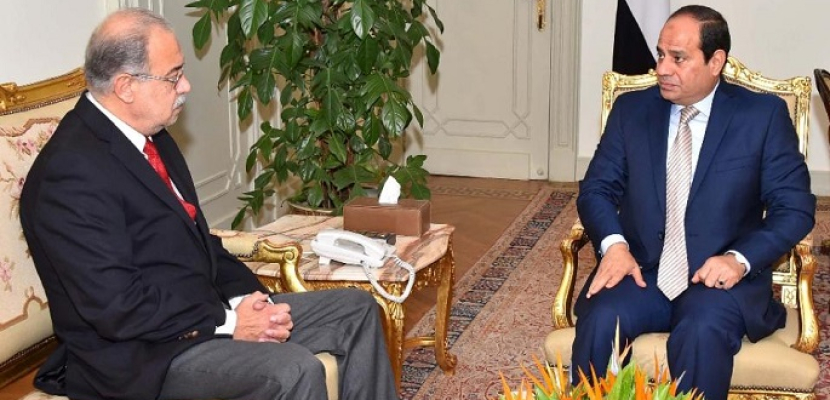 الرئيس السيسي يبحث مع رئيس الوزراء خطة الحكومة لرفع كفاءة المصارف