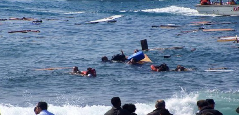 الموج يجرف جثث 25 مهاجرا إلى ساحل غرب ليبيا