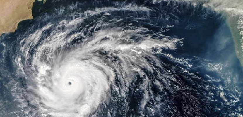 الإعصار “إيدا” يصل لويزيانا الأمريكية وبايدن يحذر من دمار هائل