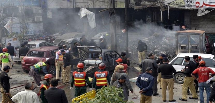 مقتل وإصابة ستة أشخاص في انفجار شمال غرب باكستان