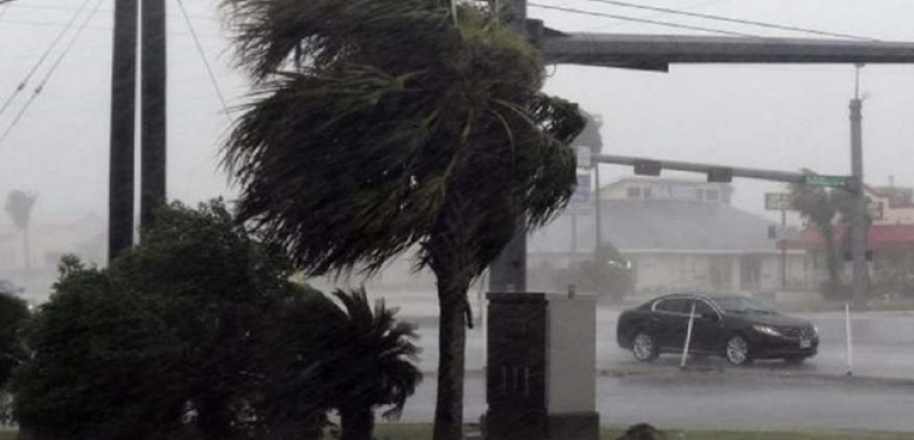 الإعصار هارفي يقتل ويشرد الآلاف.. وتحذيرات من تسرب كيماوي