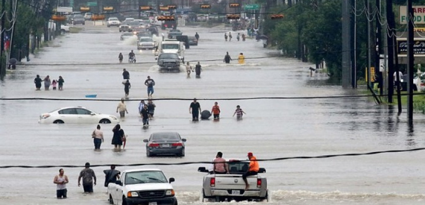 مساجد هيوستن الأمريكية تفتح أبوابها للمتضررين من الفيضانات