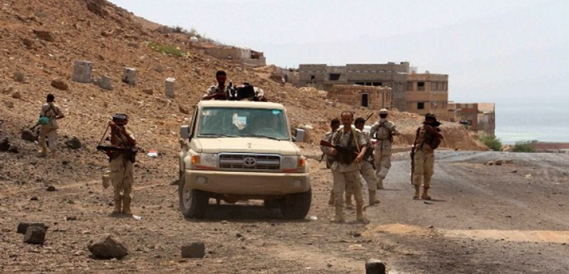 الجيش اليمنى يسيطر على مواقع جديدة فى صعدة ومقتل 9 عناصر حوثية فى المواجهات