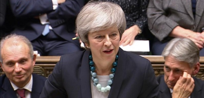 رئيسة وزراء بريطانيا تحذر من رفض خطتها للانسحاب من الاتحاد الأوروبي