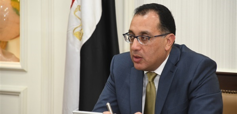 رئيس الوزراء يتابع آخر مستجدات تطوير المناطق العشوائية غير الآمنة في القاهرة