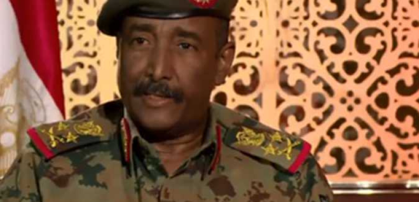 “العسكري السوداني” ينفي ضلوع قوات الأمن في قتل المحتجين ويؤكد حمايته للثورة