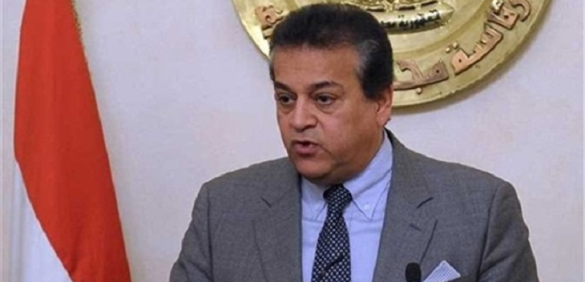 وزير التعليم العالي يفتتح متحف مقتنيات جامعة الإسكندرية بالمكتبة المركزية