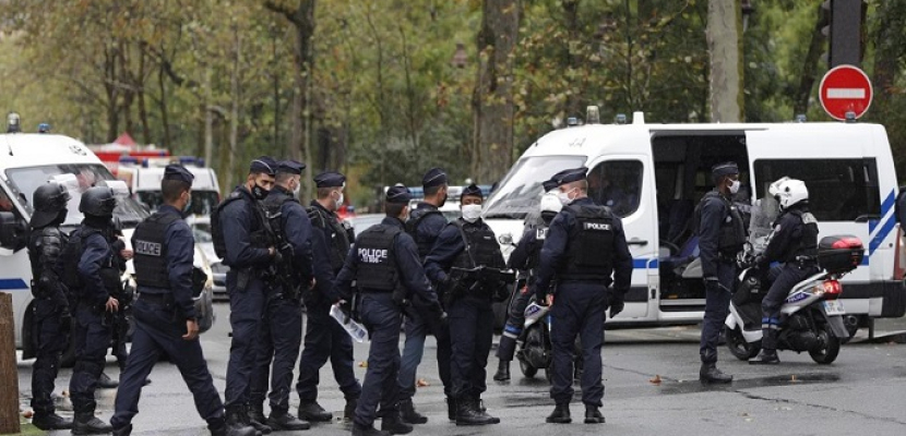 باريس: استمرار التحقيق مع 3 شرطيين رهن الاحتجاز بسبب ضرب منتج موسيقي