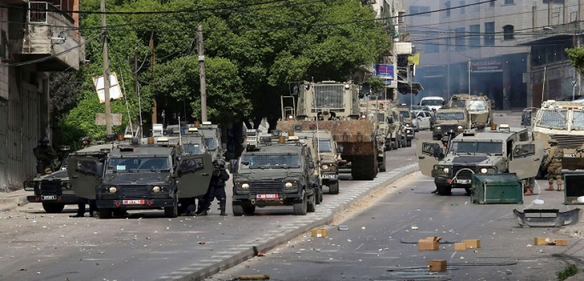 القوات الإسرائيلية تقتحم جنين ونابلس وتنفذ عملية عسكرية فيهما