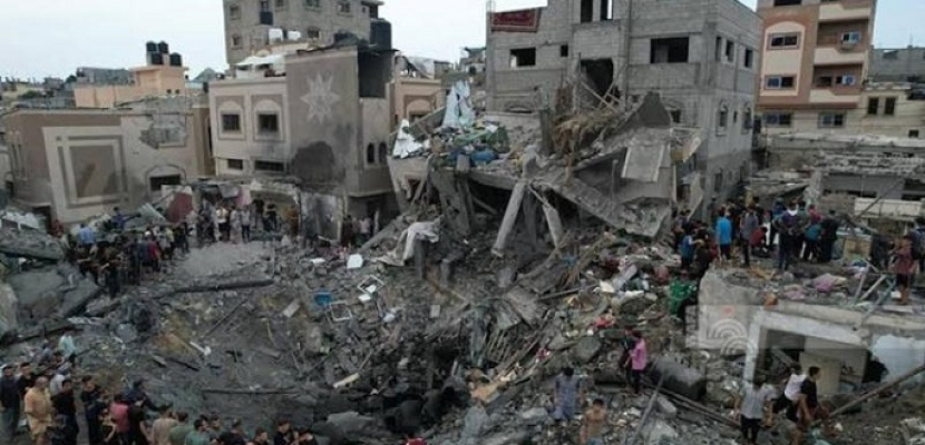 استشهاد 12 فلسطينيا إثر قصف الاحتلال على دير البلح وسط قطاع غزة